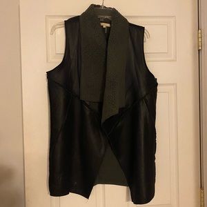 Cherish Black Sherpa vest